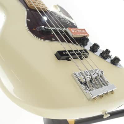 Fender Player Plus Jazz Bass with Maple Fretboard 2024 Olympic Pearl image 7