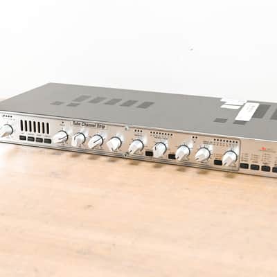 dbx 376 Tube Channel Strip with Digital Out CG012D0