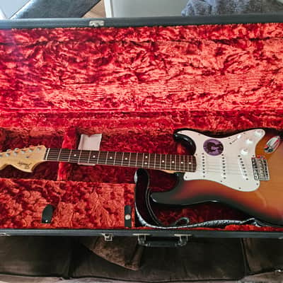 Fender Jimi Hendrix Voodoo Stratocaster with Rosewood Fretboard 1998 image 8