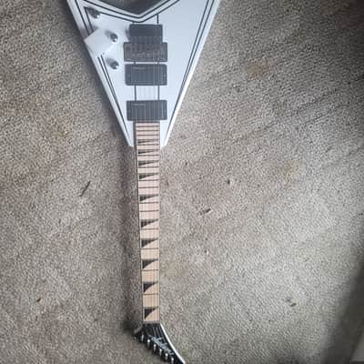 Jackson X Series RRX24M Rhoads 2017 - Present - Snow White with Black Pinstripes image 5