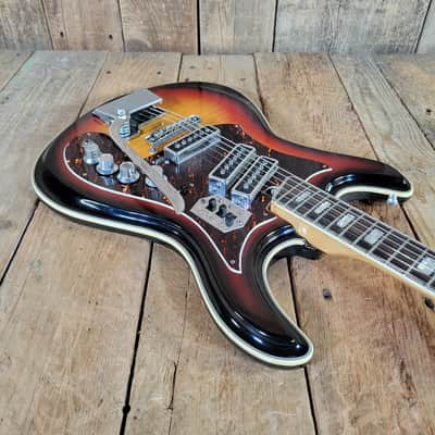 Silvertone Model 1445 1960s MIJ w/ original case - Sunburst image 10