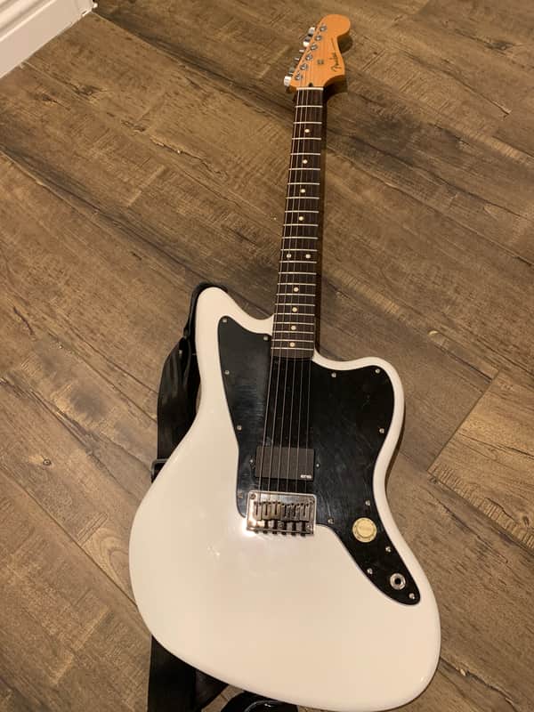 Fender TOM DELONGE/MATT SKIBA Inspired Jazzmaster BLINK 182