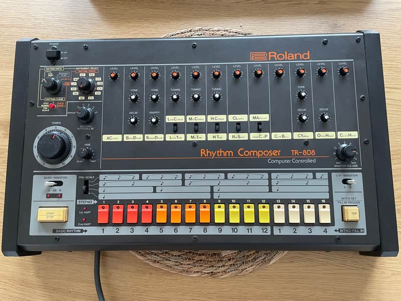 Roland TR-808 Rhythm Composer 1982 - Black imagen 1