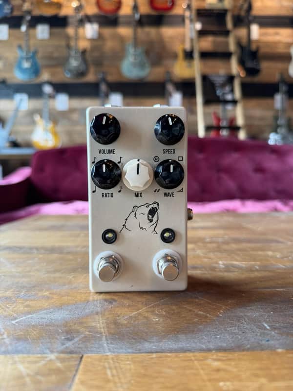 JHS Kodiak Tremolo image 1