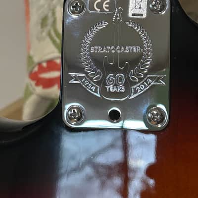 Fender 60th Anniversary Commemorative American Standard Stratocaster with Maple Fretboard 2014 - 2-Color Sunburst image 5