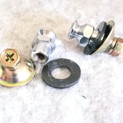 Yamaha NOUVEAU LUG POST PAIR image 3