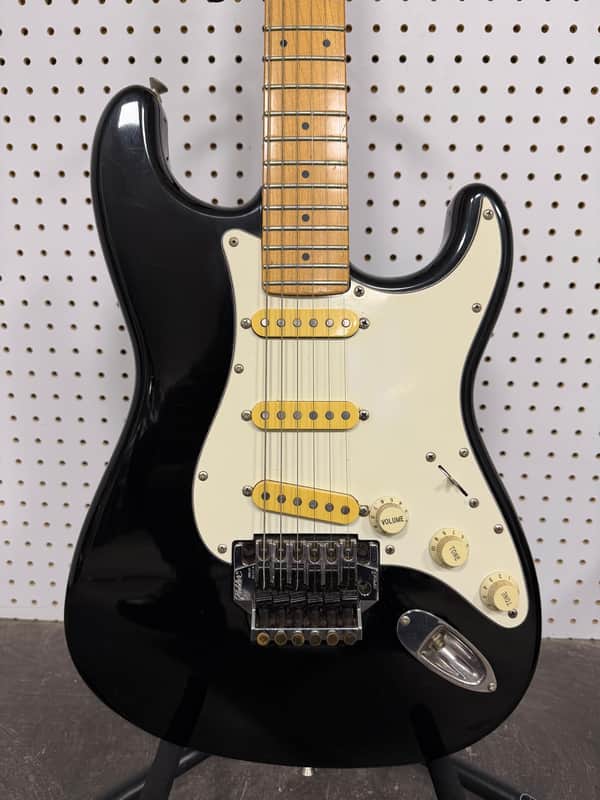 Fender Stratocaster MIJ 1984-1987 - Black Made in Japan image 1