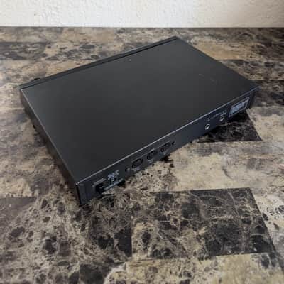 Roland MT-32 Multi-Timbral Synthesizer Module 1987 - 1992 - Black image 2