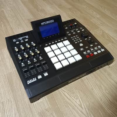 Akai MPC5000 Standalone Music Production Center image 2