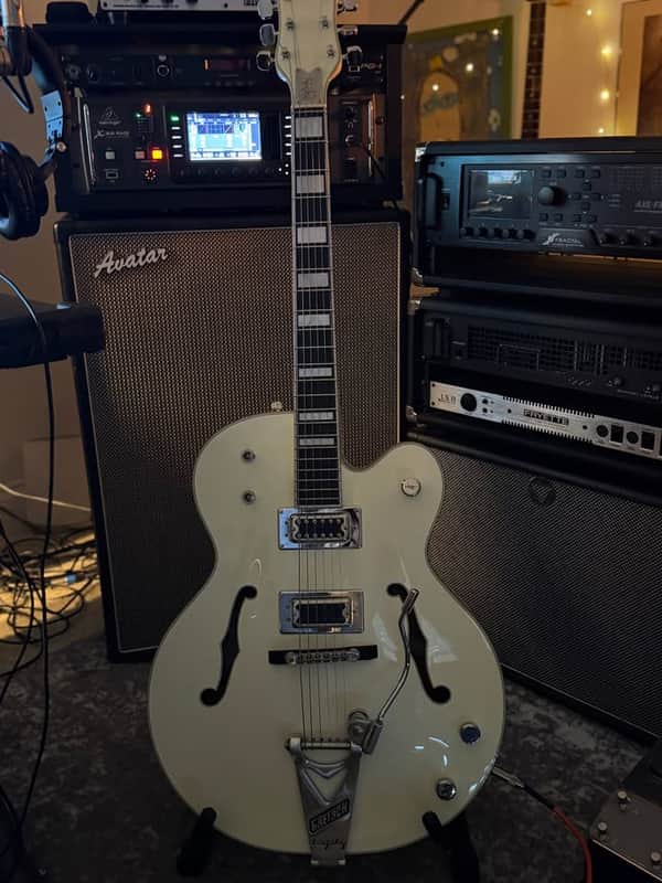 Gretsch G7593T Billy Duffy White Falcon - White image 1