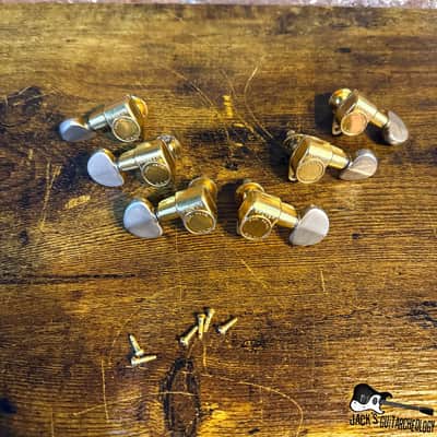 Grover Futura Pat. Pending Flat-Back 3X3 Tuners (1950-60s - Gold)