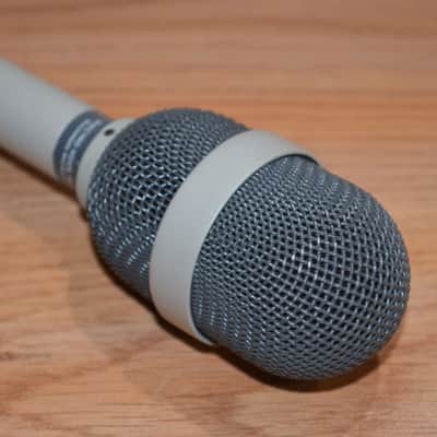 Electro-Voice PL95A Dynamic Cardioid Microphone image 4