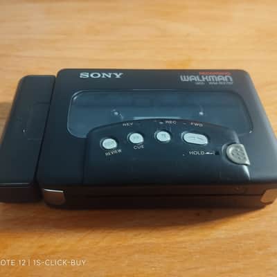 Sony WM RX 707 Black 1993 - Sony Walkman Cassette player WM RX 707 black working image 3