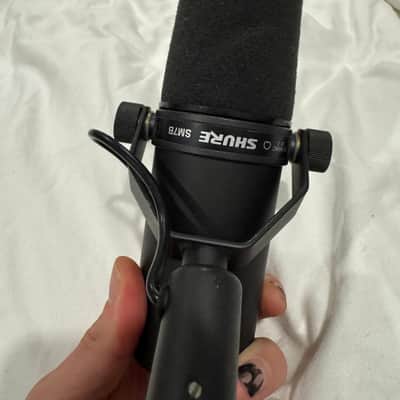 Shure SM7B Cardioid Dynamic Microphone 2001 - Present - Black image 2