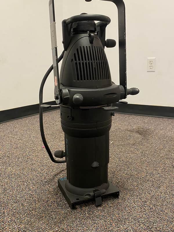 STRAND LIGHTING SL SERIES SPOT LIGHT Light (San Antonio, TX) image 1
