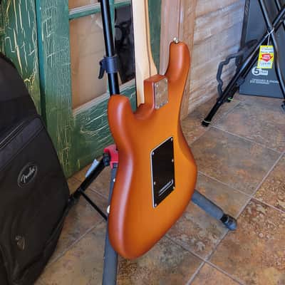 Fender Limited-Edition American Performer Stratocaster Spruce Satin Honey Burst w Deluxe Gig Bag image 18