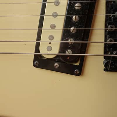 Kramer Baretta 1985 White image 15