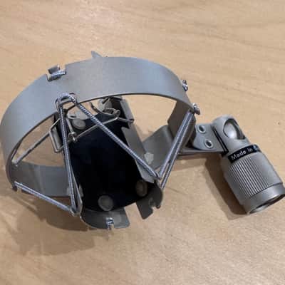 Neumann EA21 shock mount for KM series microphones image 2