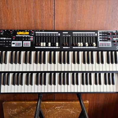 Hammond SKX 61-key Dual-manual Digital Organ w/ bag image 1