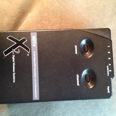 Fractal Audio Axe FX Ultra with Line 6 Wireless Unit/Transmitter and 4 RU Rack Case image 4