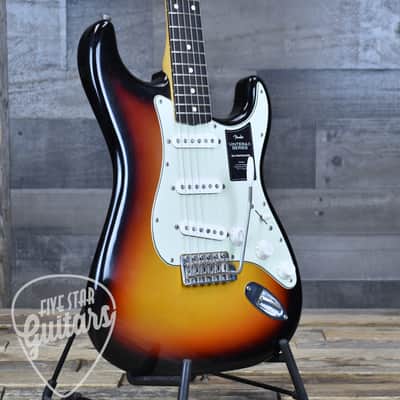 Fender Dealer Exclusive Vintera  Road Worn  '60s Stratocaster  3-Color Sunburst with Hardshell Case image 10