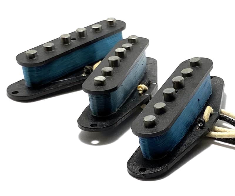 Dragonfire Blue Fire Hot Wound 9K AlNiCo 5 Single Coil SSS Pickup Set, Black Covers image 1
