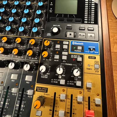 TASCAM Model 12 Multitrack Recorder / Mixer / USB Interface 2020 - Present - Black with Wood Cheeks image 5