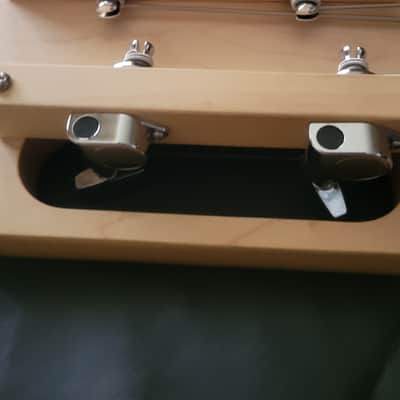 Traveler ULB-NAT Ultra-Light Acoustic/Electric Travel Bass - Natural image 5