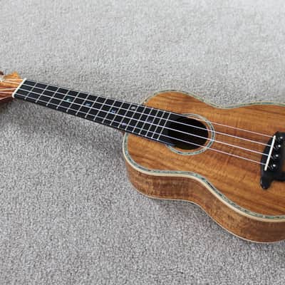 Big Island Ukulele Co. Solid Koa Deluxe Soprano Abalone Inlay KX-SPG W/ Carrying Case image 2