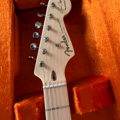 Fender Eric Clapton Artist Series Stratocaster with Vintage Noiseless Pickups 2001 - Present - Black image 2