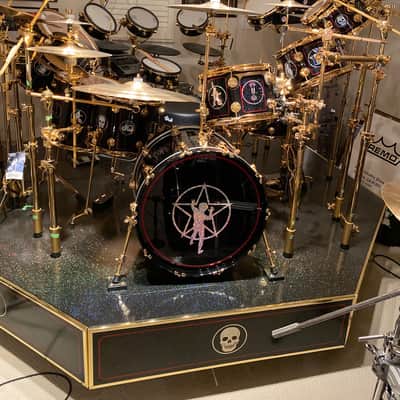 Neil Peart DW R30 replica drum kit with rotaing riser! image 1