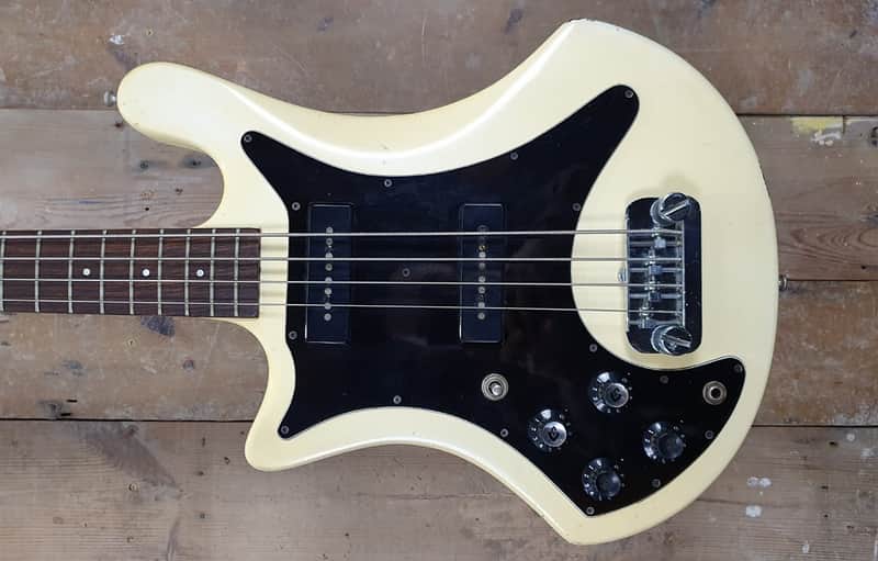 Guild B-302 1979 Left Handed 1979 - Cream image 1