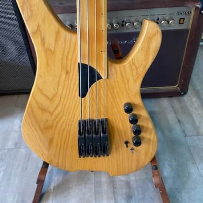 Lightwave C4 Classica Fretless Bass mid-2000 Natural image 3