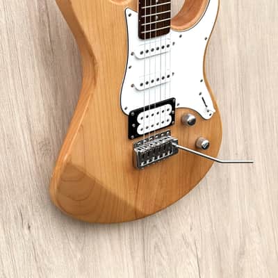 Yamaha Pacifica 112V Yellow Natural Satin With Locking Tuners image 3