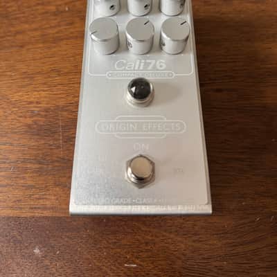 Origin Effects Cali76 Compact Deluxe Compressor Limited Edition - 10th Anniversary 2022 - Laser Engraved Silver image 2