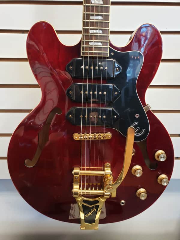 テラEpiphone Riviera Custom Shop Ltd 2006 Epiphone Custom Shop Riviera Limited Edition w/ Bigsby, Case