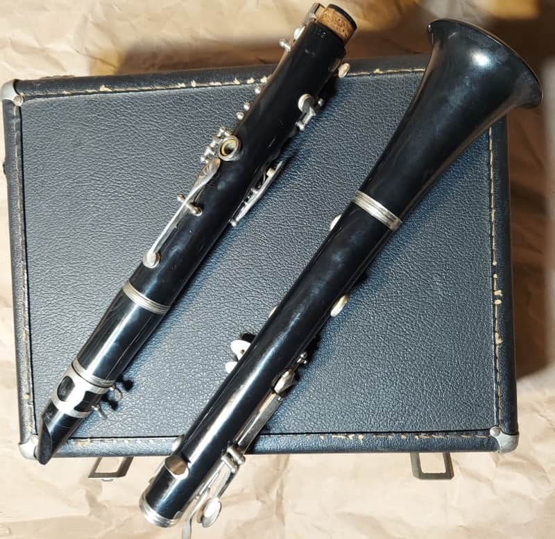 Wurlitzer Clarinet with case. USA image 1