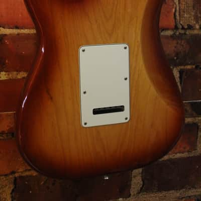 2017 Fender American Professional Stratocaster – Maple Fretboard, Sienna Sunburst image 5