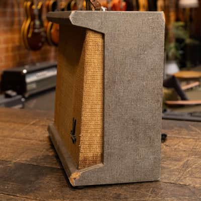 Silvertone Model 1432 10-Watt 1x12 Guitar Combo 1960s - Gray with White Grille image 7