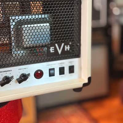 EVH 5150 Iconic Series 2-Channel 80-Watt Guitar Amp Head 2021 - Present - Ivory image 4
