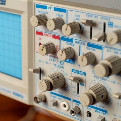 B+K Precision 2160a Dual Trace Oscilloscope 60MHz image 2