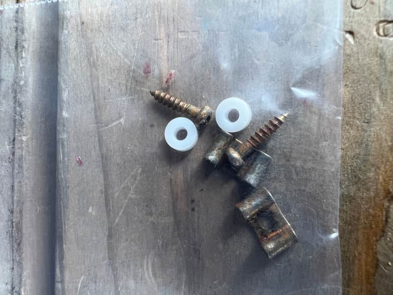 Real Life Relics Aged Nickel Vintage String Tree Retainer 2 pack W Vinyl Bushings   [AD10] image 1