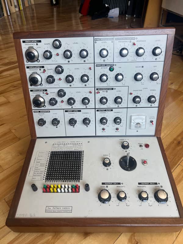 EMS VCS 3 The Putney 1969 - Beige image 1