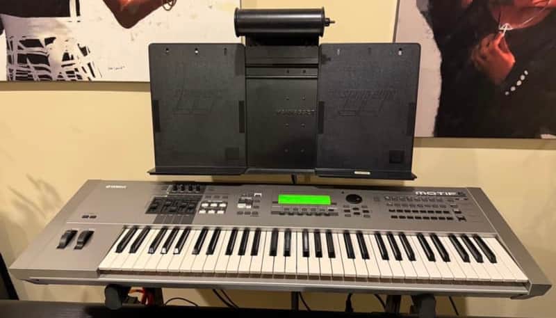 Yamaha Motif 6 Production Synthesizer 2000s - Gray image 1