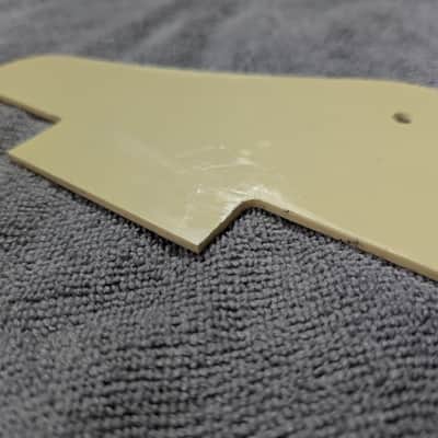 Schecter Corsair 2020 - Present - Gold Top w. TKL Hardshell Case image 7