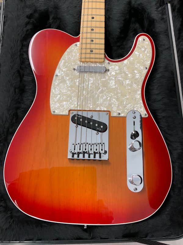 Fender American Deluxe Telecaster with Maple Fretboard 2011 - 2016 - Aged Cherry Burst