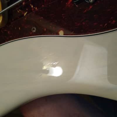 Fender P-Bass Deluxe 2016 Translucent White USA , WOW image 4