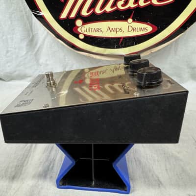 Electro-Harmonix Big Muff Pi π Ram's Head v2 Distortion Fuzz Pedal - 3003 EH3003 pot codes date to 1975 image 4