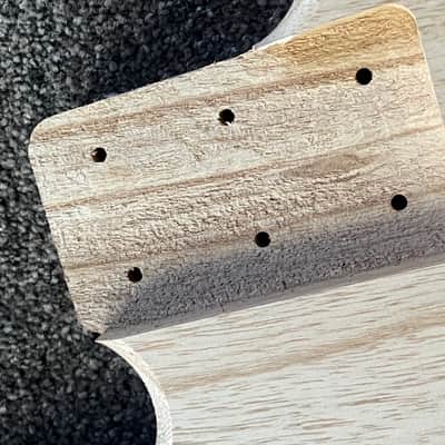 G&L CLF Research L-2000 bass body USA unfinished ash image 2
