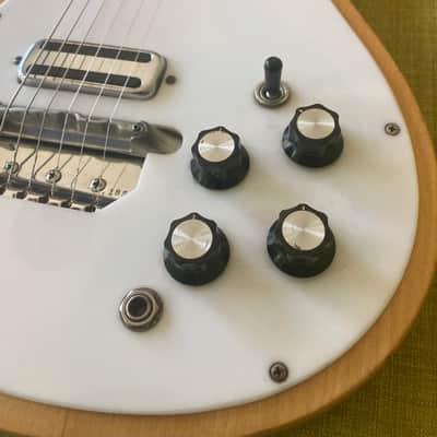 Rickenbacker 450 mapleglo June 1966 image 7